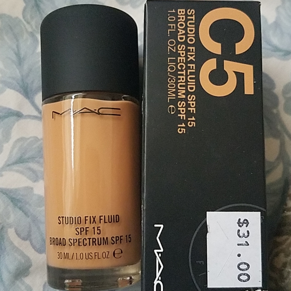MAC C5 Studio Fix Fluid Foundation